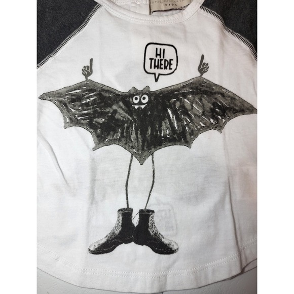 Stella McCartney White Bat In Boots Organic Cotton Raglan T-Shirt 12 Month - Picture 3 of 9